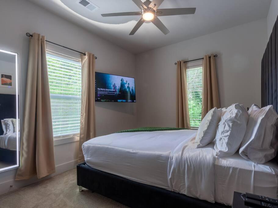 Five75Lux Atl King Bed & Game Room Downtown Атланта Экстерьер фото